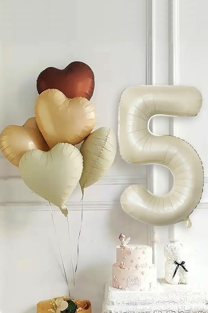 Beysüs 5 Yaş Retro Doğum Günü Balon Seti 5 Adet Kalp Balon - Beysüs