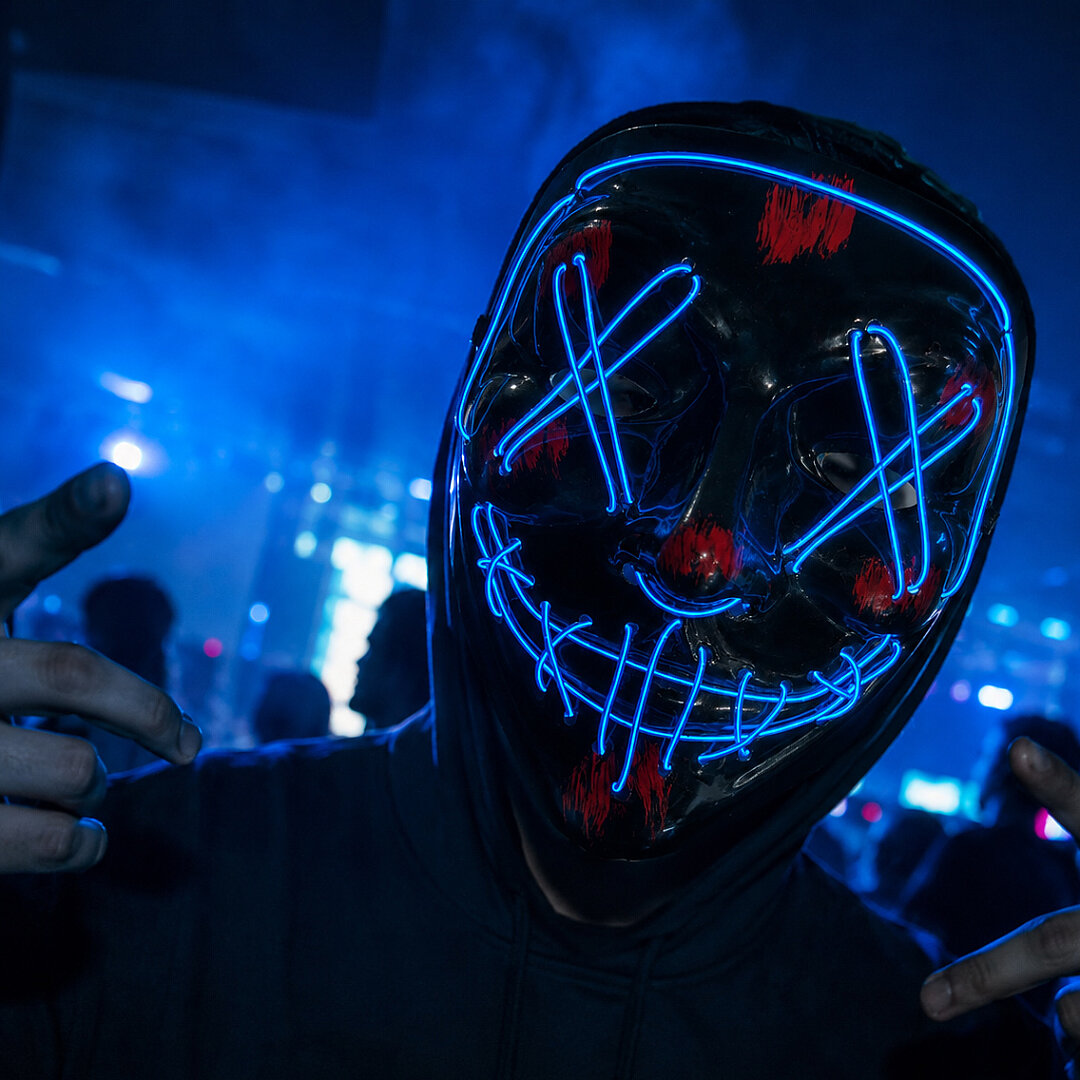 Cadılar Bayramı Siyah Maske Neon Mavi Işıklı - 1