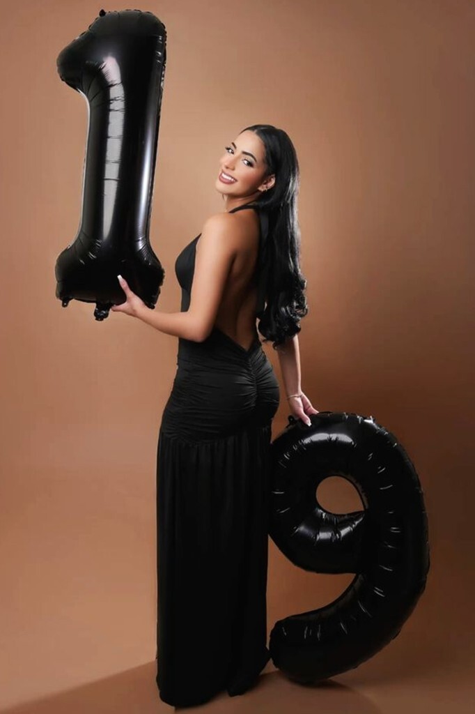 Beysüs Siyah 19 Rakam Folyo Balon 80 cm - 3