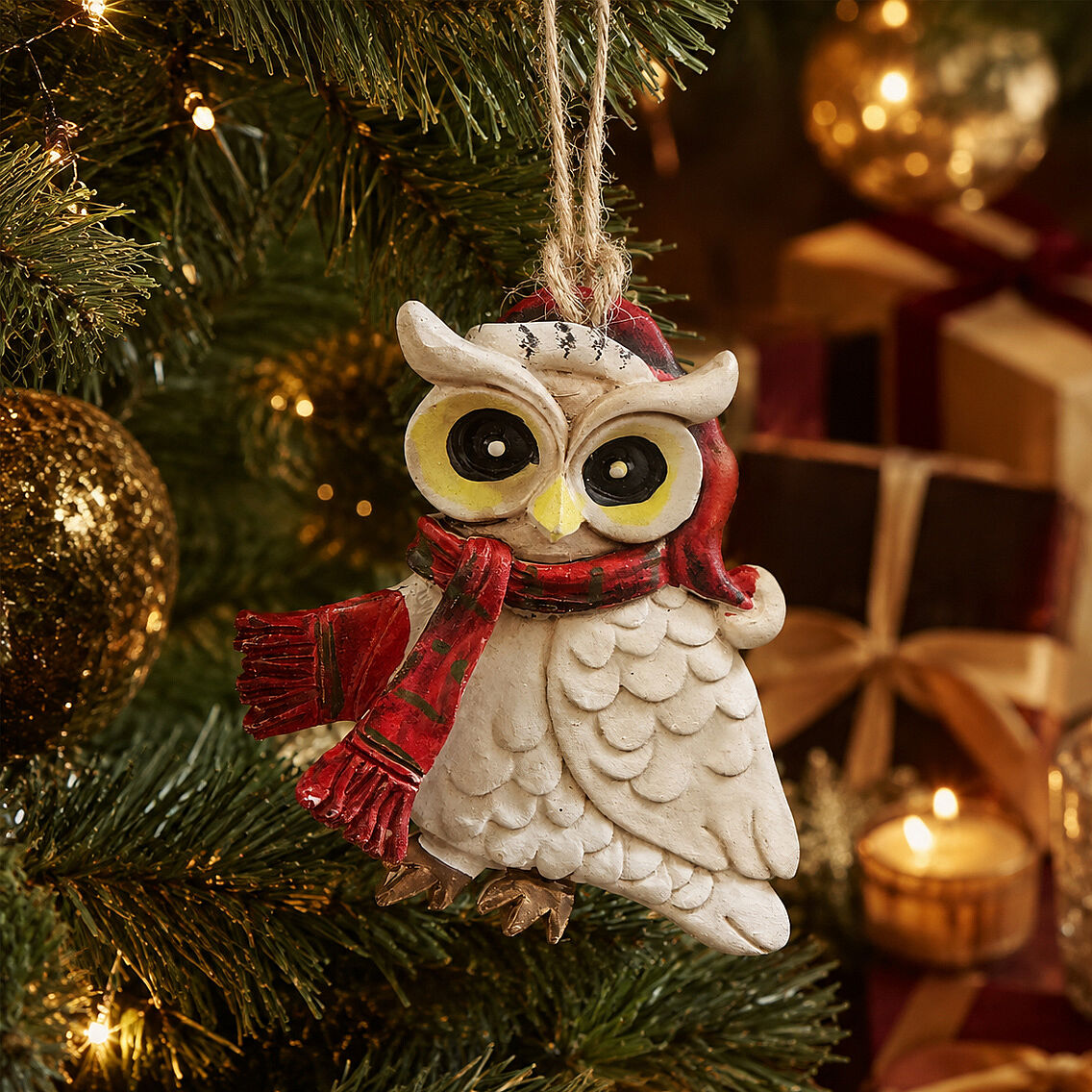 Beysüs Yılbaşı Çam Ağacı Süsü Noel Şapkalı Baykuş Figürü – Kırmızı Desenli Atkılı - 4