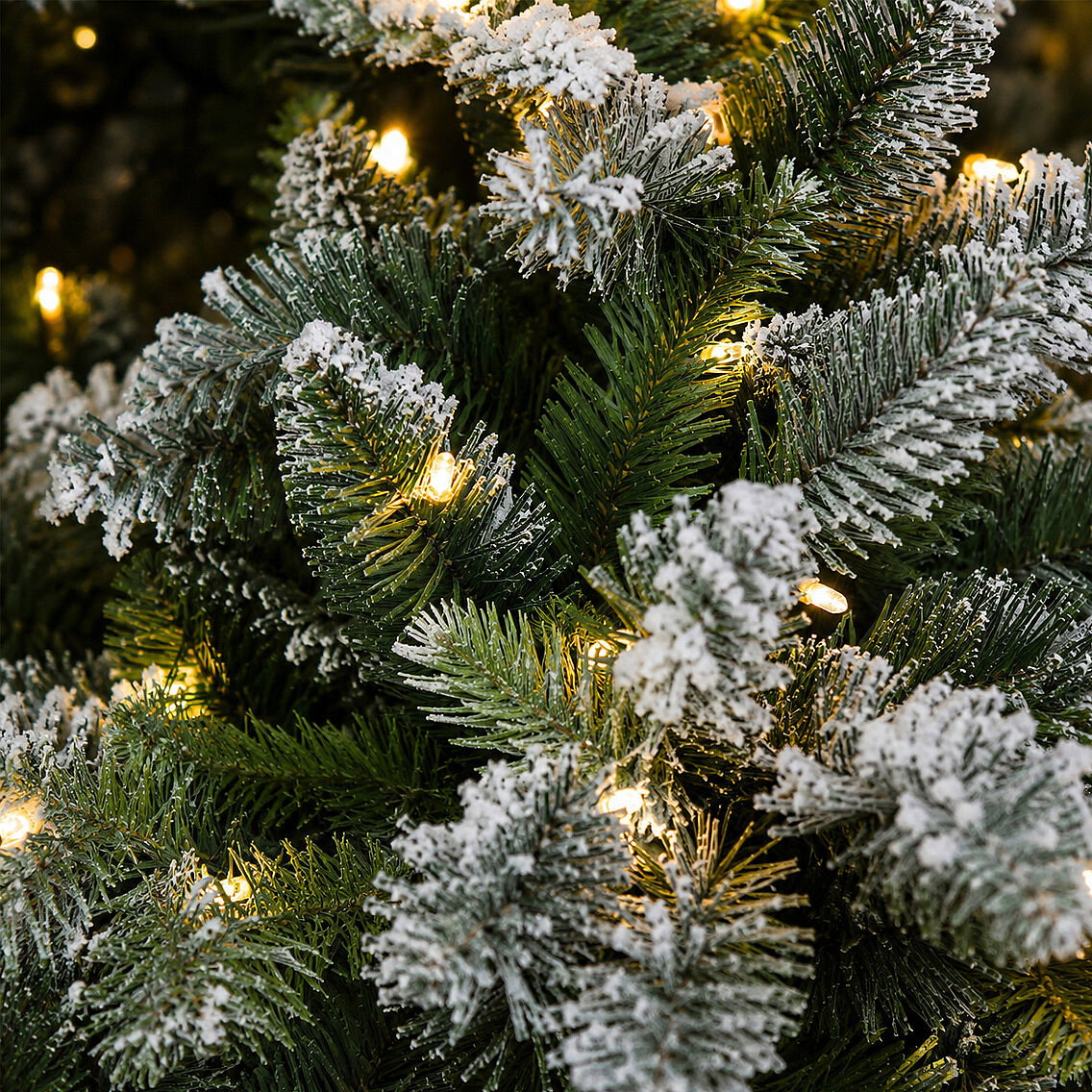 Karlı Kendinden Işıklı Yılbaşı Çam Ağacı 240 cm (2825 Dal) - Premium Seri - 4